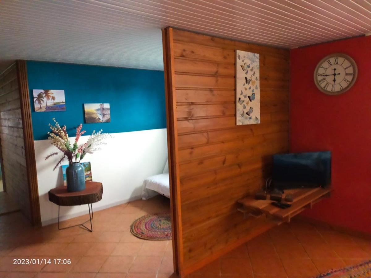 Douceur Des Hauteurs Bas De Villa, Piscine Privee Sainte-Luce Eksteriør billede
